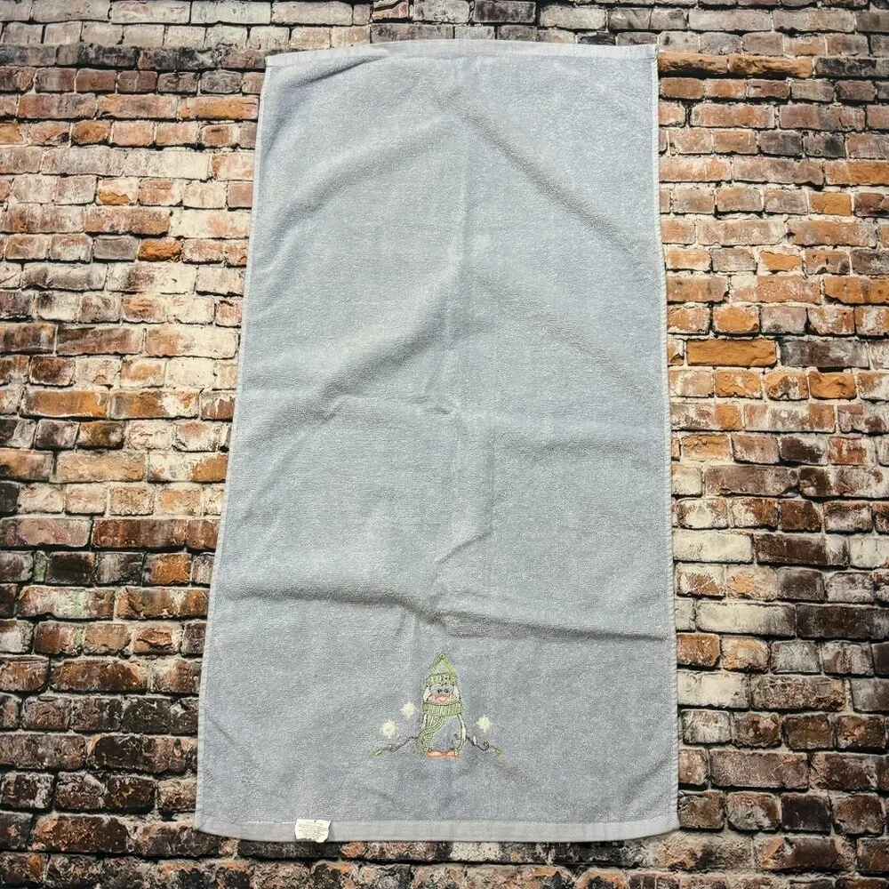 Vintage Trim a Home Bath Towel Set with Penguin - 1 Full Size \ 2 Hand Towels